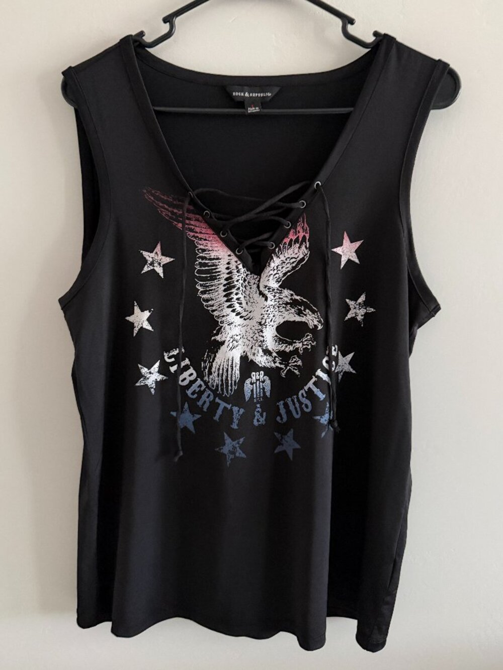 Rock & Republic Size L Black V Neck Lace Up Design Liberty & Justice Tank Top